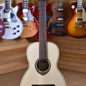 LAG T177PE Parlor EQ Satin Natural Centro Chitarre Offerta Lampo