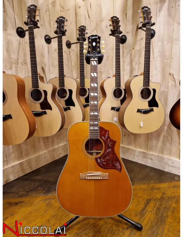 EPIPHONE Masterbilt Hummingbird Aged Natural Antique Gloss Quantità Limitata
